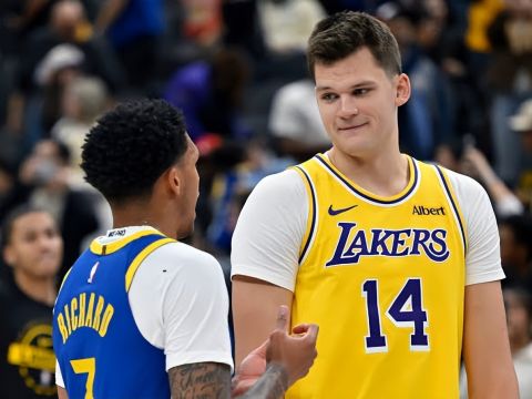 12中12创六纪录比肩张伯伦！凯斯勒湖人首秀完美 2首轮+2互换超值
