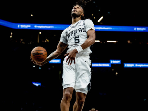 NBA高清直播在线直播：揭幕战雷霆vs马刺（10月21日）宿敌重燃